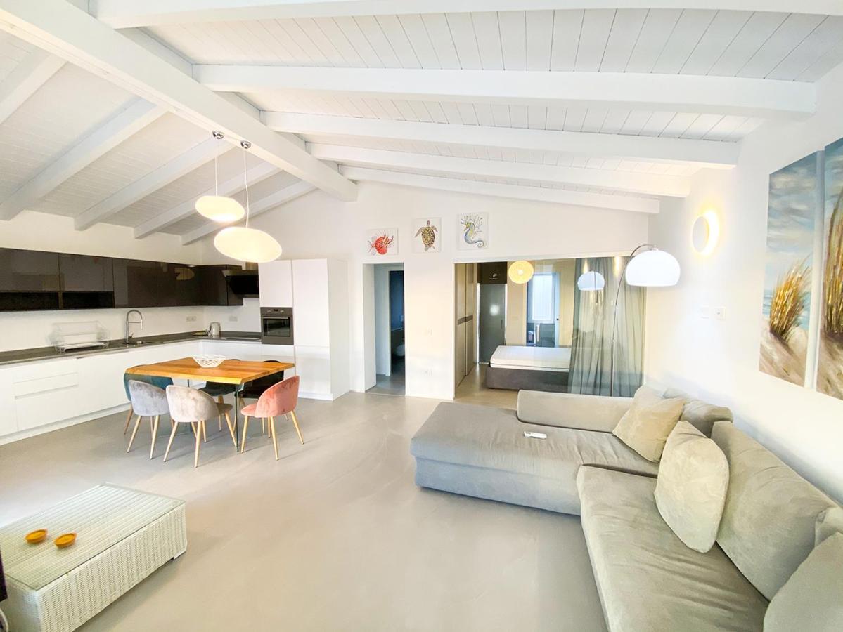 Appartement Le Perle dell'Isola à Isola Rossa Extérieur photo