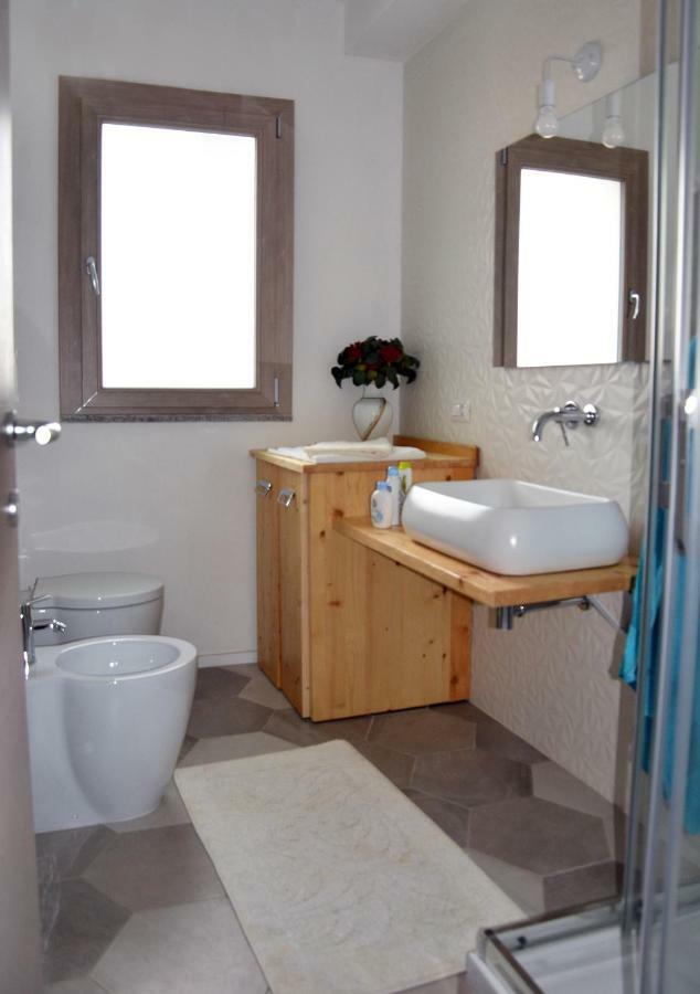 Appartement Le Perle dell'Isola à Isola Rossa Extérieur photo