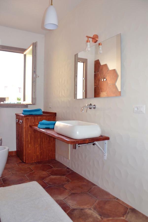 Appartement Le Perle dell'Isola à Isola Rossa Extérieur photo