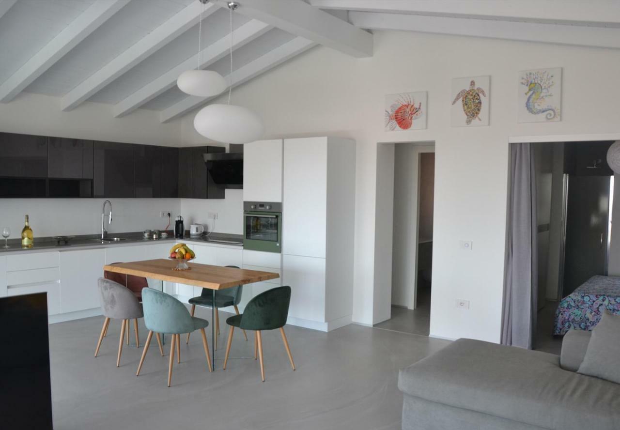 Appartement Le Perle dell'Isola à Isola Rossa Extérieur photo